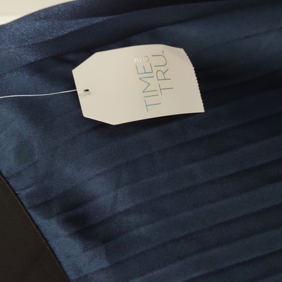 Pleated skirt XXL nwt - Picture 7 of 10